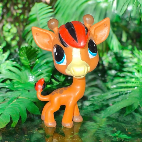 Littlest Pet Shop Accessories - littlest pet shop # 303 tizzle tallwater giraffe with red & black hair blue eyes